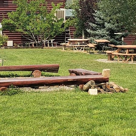 Wolf Den Log Cabin Motel And Rv Park Thayne エクステリア 写真