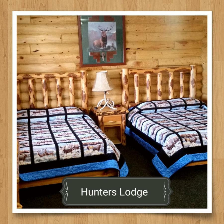 Wolf Den Log Cabin Motel And Rv Park Thayne エクステリア 写真